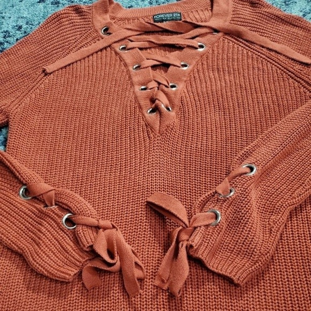 FOREVER 21 Knit Sweater - Picture 4 of 8